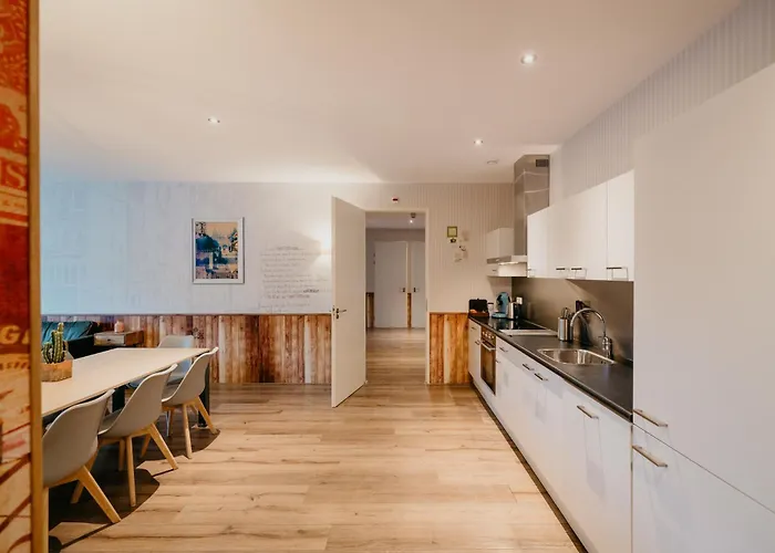 Id アパートホテル