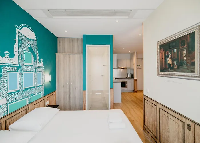 Id アパートホテル