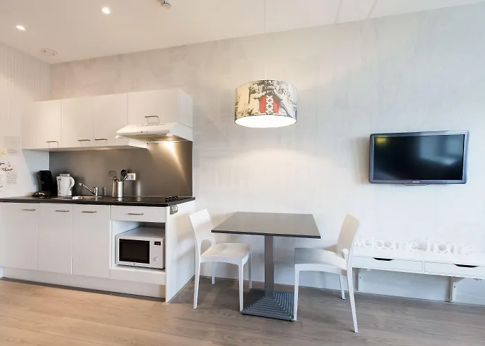 Id アパートホテル